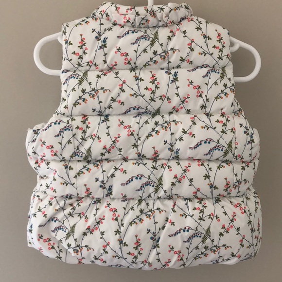 Baby Gap 18-24m floral thick puffy down vest - Picture 3 of 5